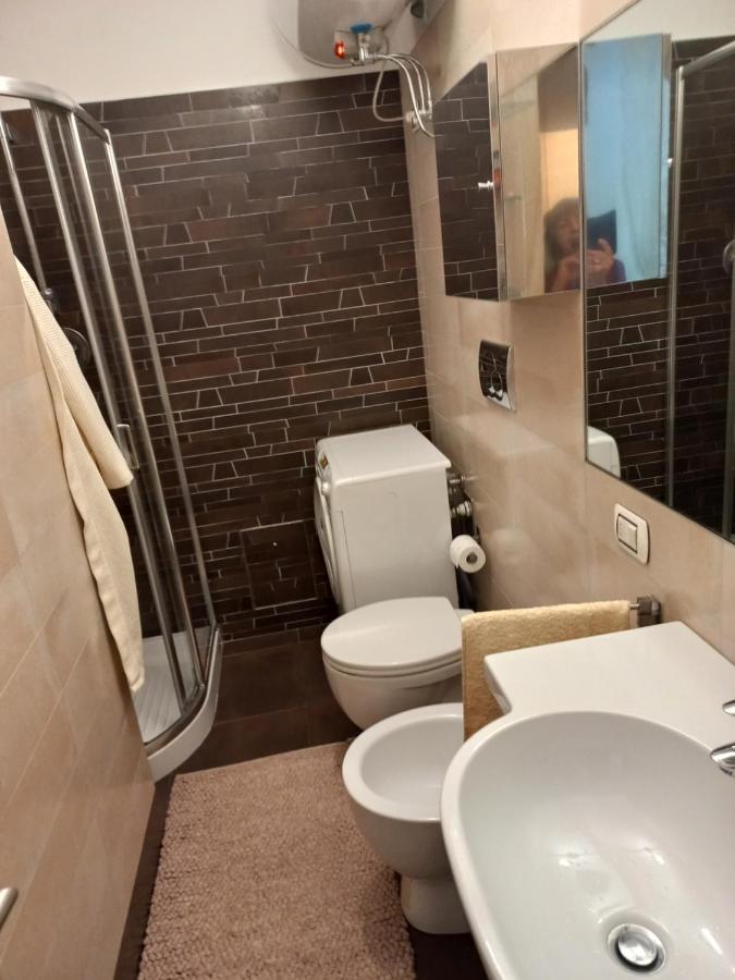 Riva Del Garda Apartment Bagian luar foto